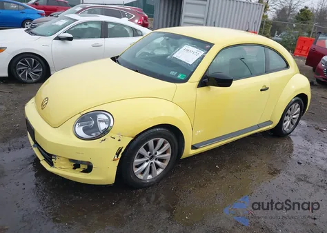 2015 Volkswagen Beetle 1.8T Fleet Edition из США, поврежденный, VIN 3VWF17AT5FM650468